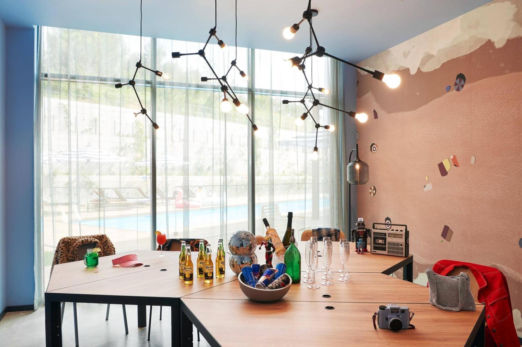 Moxy Sophia Antipolis Hotel Biot Luaran gambar