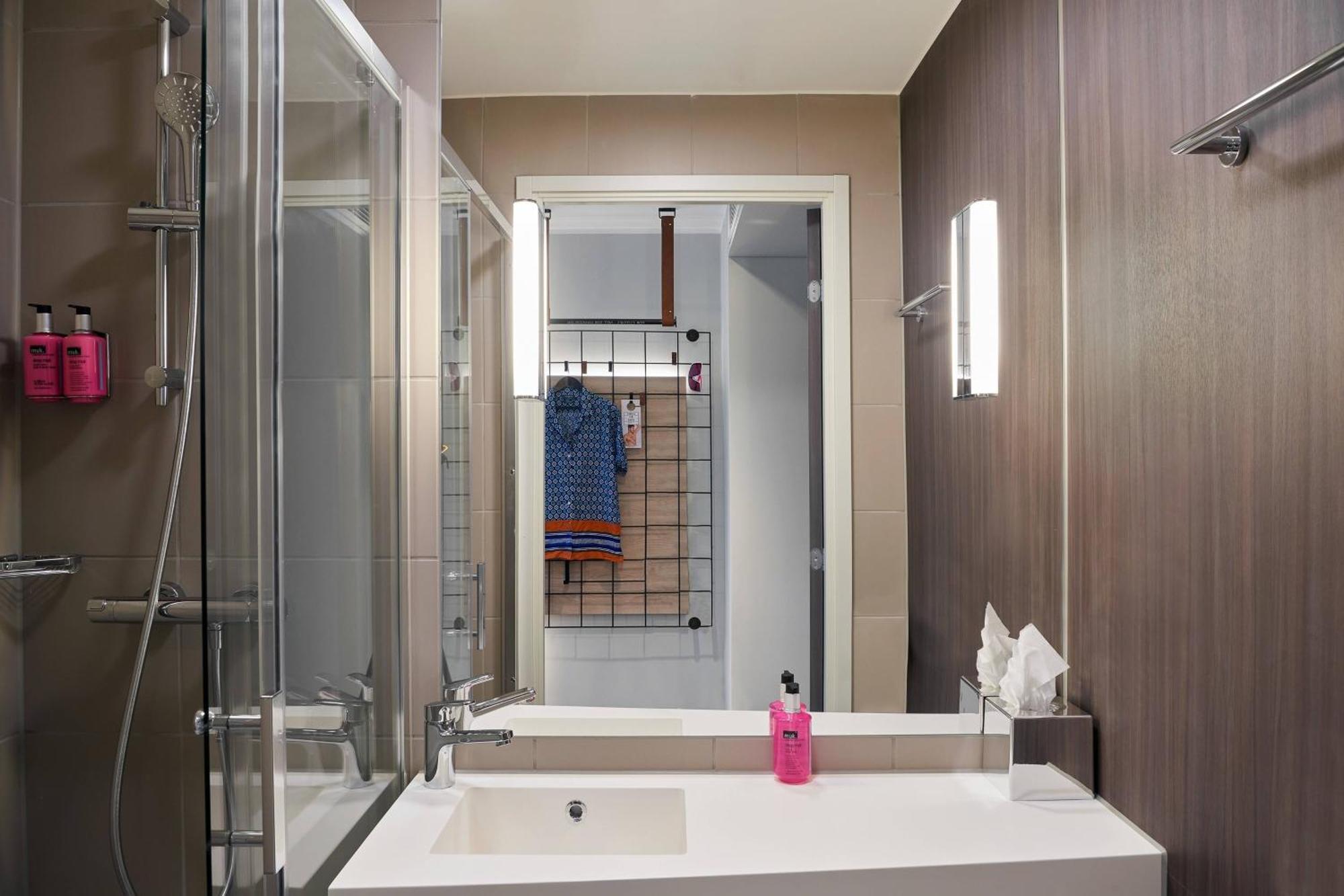 Moxy Sophia Antipolis Hotel Biot Luaran gambar
